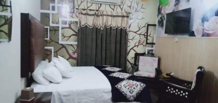 Family Guest House Lahore Near Airport Luaran gambar